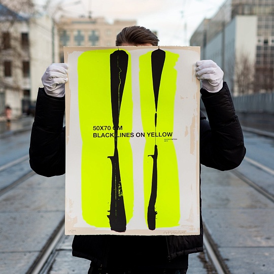 Картина чёрные линии на желтом фото 2