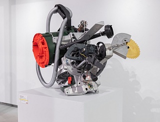 Картина из серии "Антиформы"