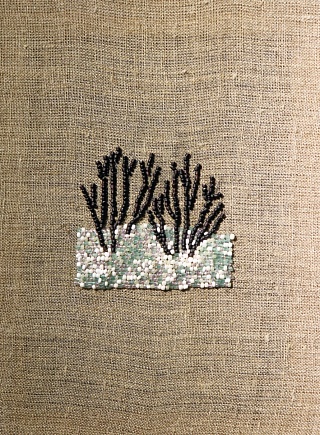 Картина кусты в сугробе