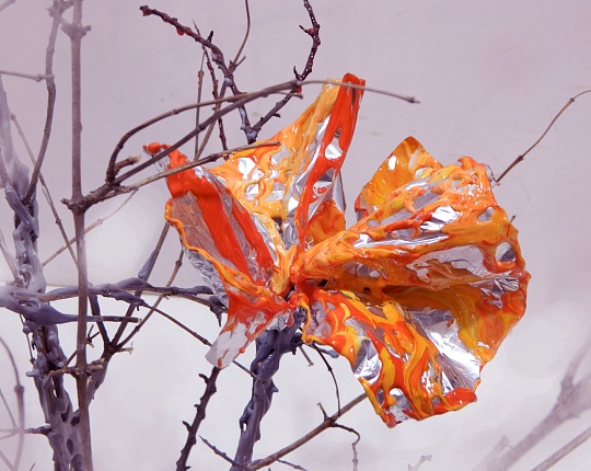 Картина алый цветок фото 3